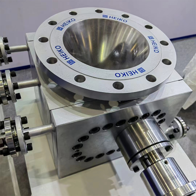 reactor melt pump